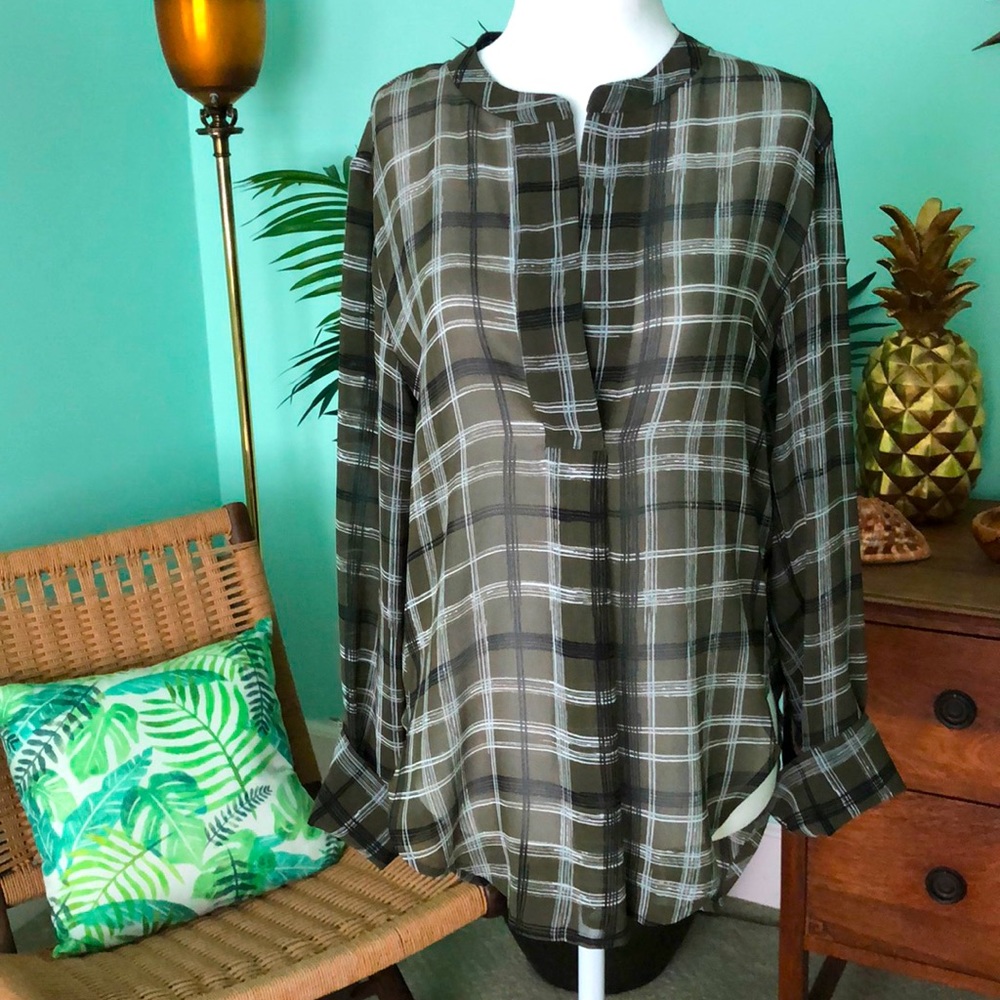 Banana Republic Olive Plaid Top XS